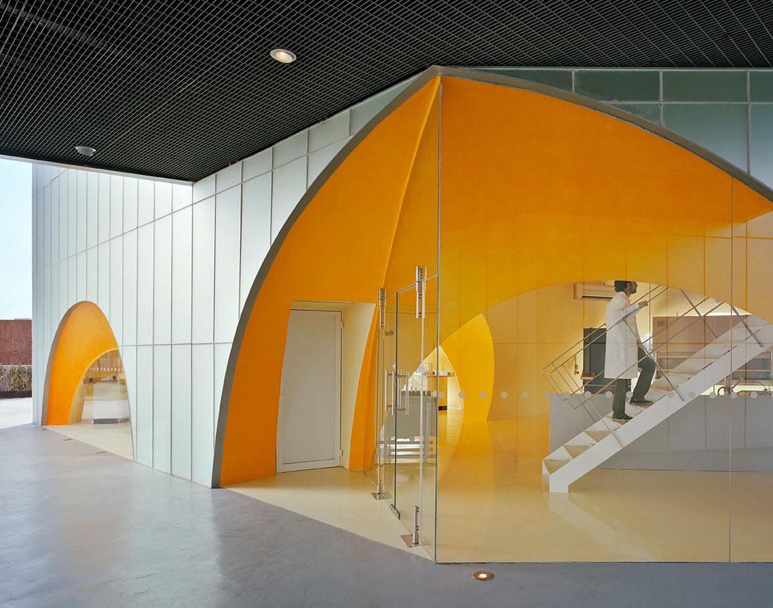 墨西哥雀巢集團創(chuàng)新實驗室／Rojkind Arquitectos