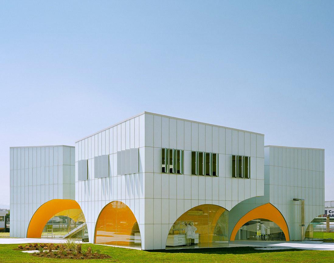 墨西哥雀巢集團創(chuàng)新實驗室／Rojkind Arquitectos