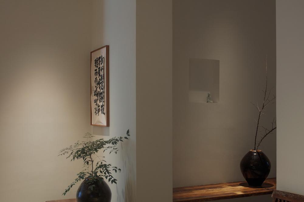 在成都城中安放一片山林，是以不知春齋茶宿/ 時(shí)地建筑