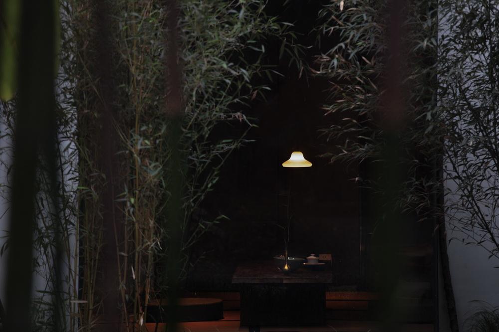 在成都城中安放一片山林，是以不知春齋茶宿/ 時(shí)地建筑