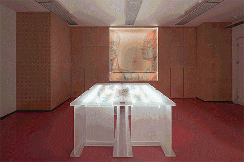 52-透光的亞克力展具?-STEPS大臺階建筑.gif